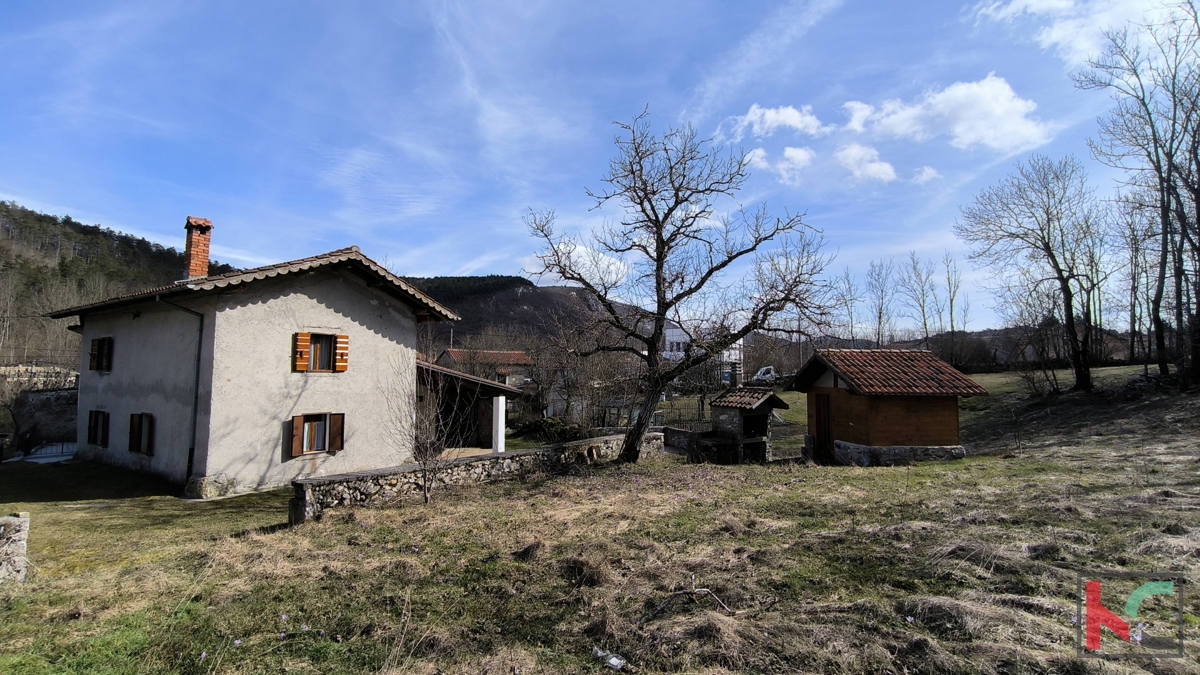 ISTRA, LANIŠĆE, RENOVIRANA HIŠA NA OBRONCIH ĆIĆARIJE #PRODAJA