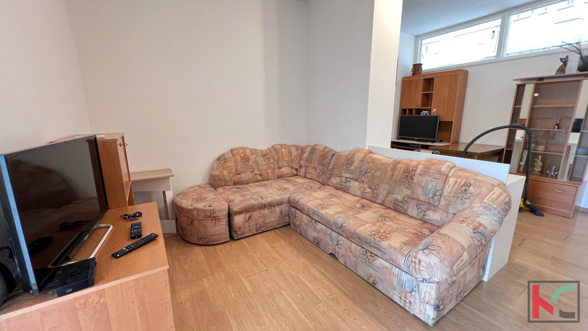 Pula, Vidikovac, stanovanje za prenovo 76,12m2, le 300m od centra mesta, #prodaja