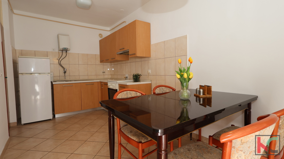 PULA, ŠIJANA, UREDNO TROSOBNO STANOVANJE NA PRODAJO