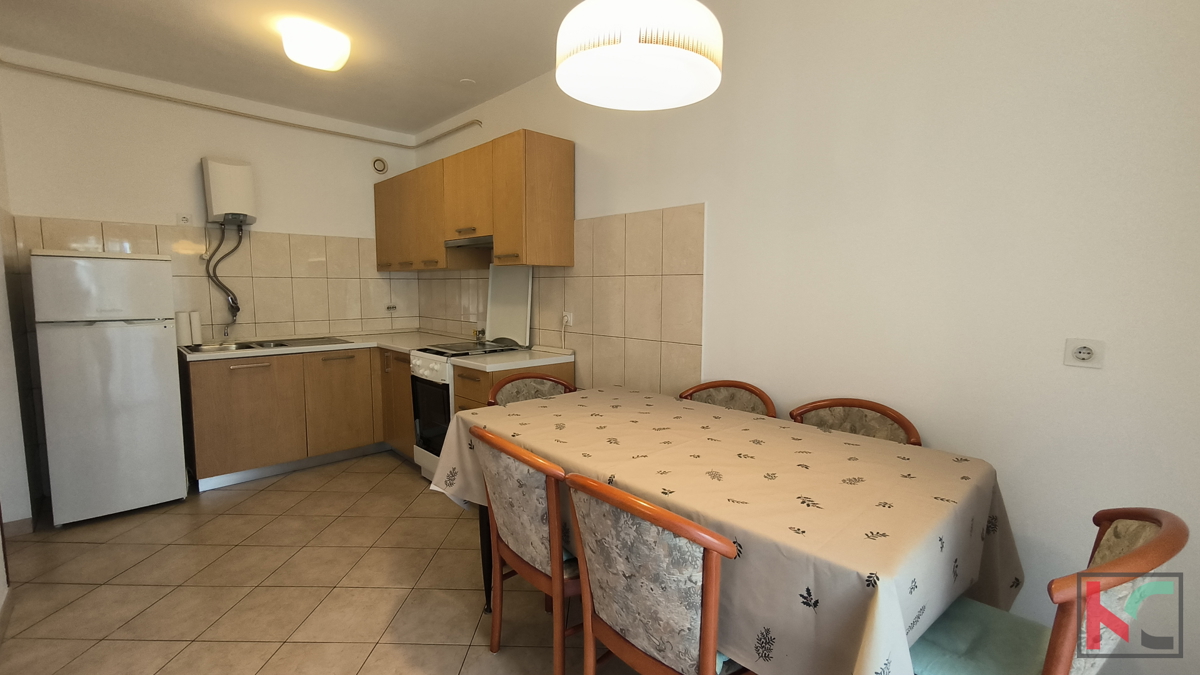 PULA, ŠIJANA, UREDNO TROSOBNO STANOVANJE NA PRODAJO