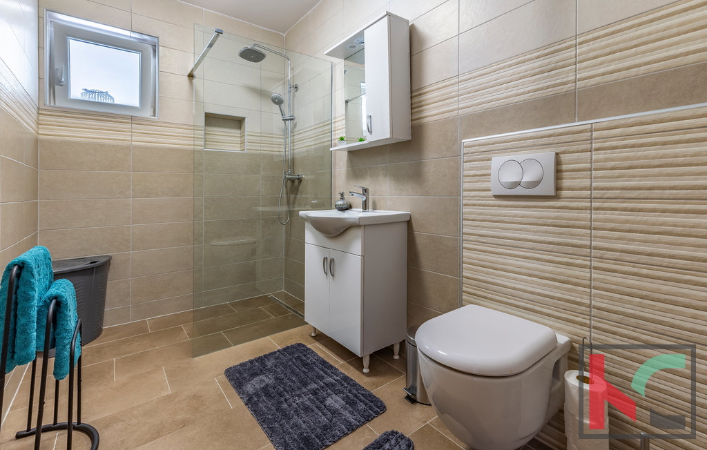 Istra, Marčana, nova hiša z bazenom za počitnice ali družinsko življenje, 4 spalnice, odlična lokacija