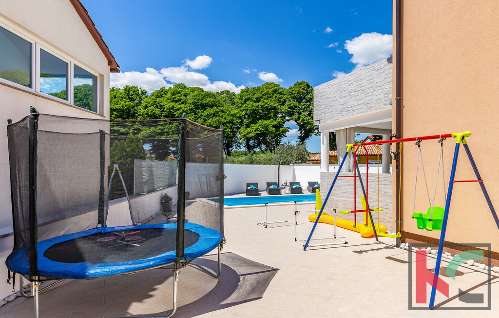 Istra, Marčana, nova hiša z bazenom za počitnice ali družinsko življenje, 4 spalnice, odlična lokacija