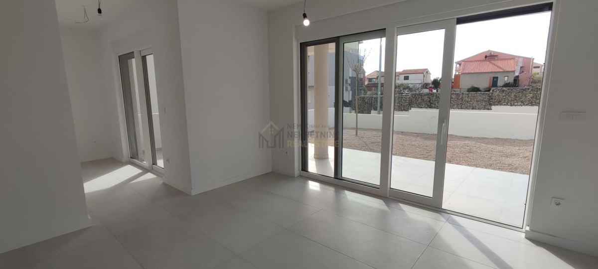 VODICE, NOVOGRADNJA, DVOSOBNO STANOVANJE V 2. NADSTROPJU, POGLED NA MORJE