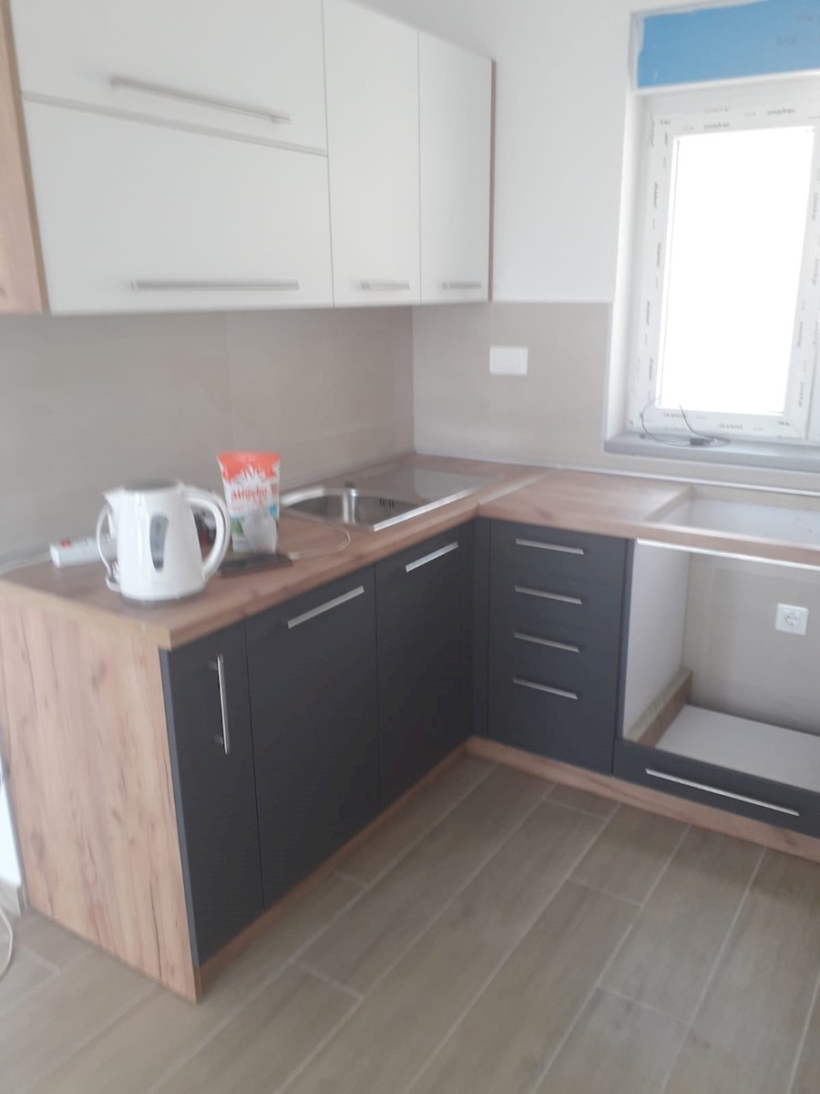 Apartmajska hiša s pogledom na morje