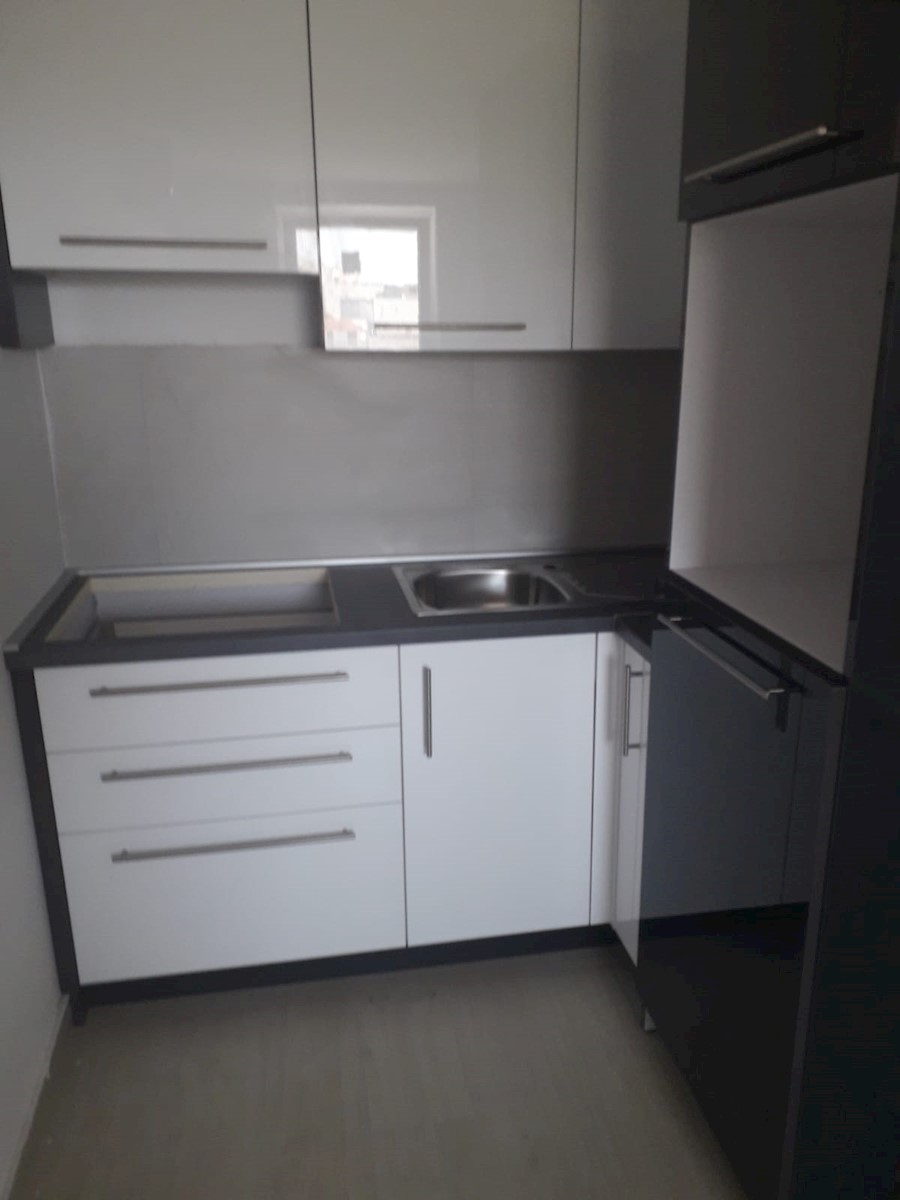 Apartmajska hiša s pogledom na morje