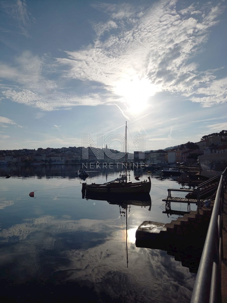 Hiša Mali Lošinj, 200m2