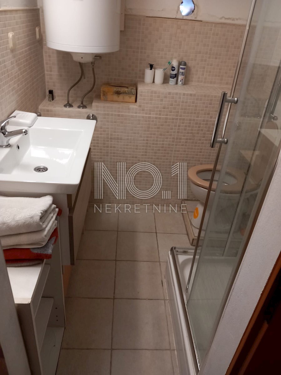 Hiša Mali Lošinj, 200m2