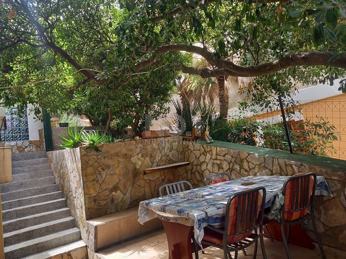 Hiša Mali Lošinj, 200m2