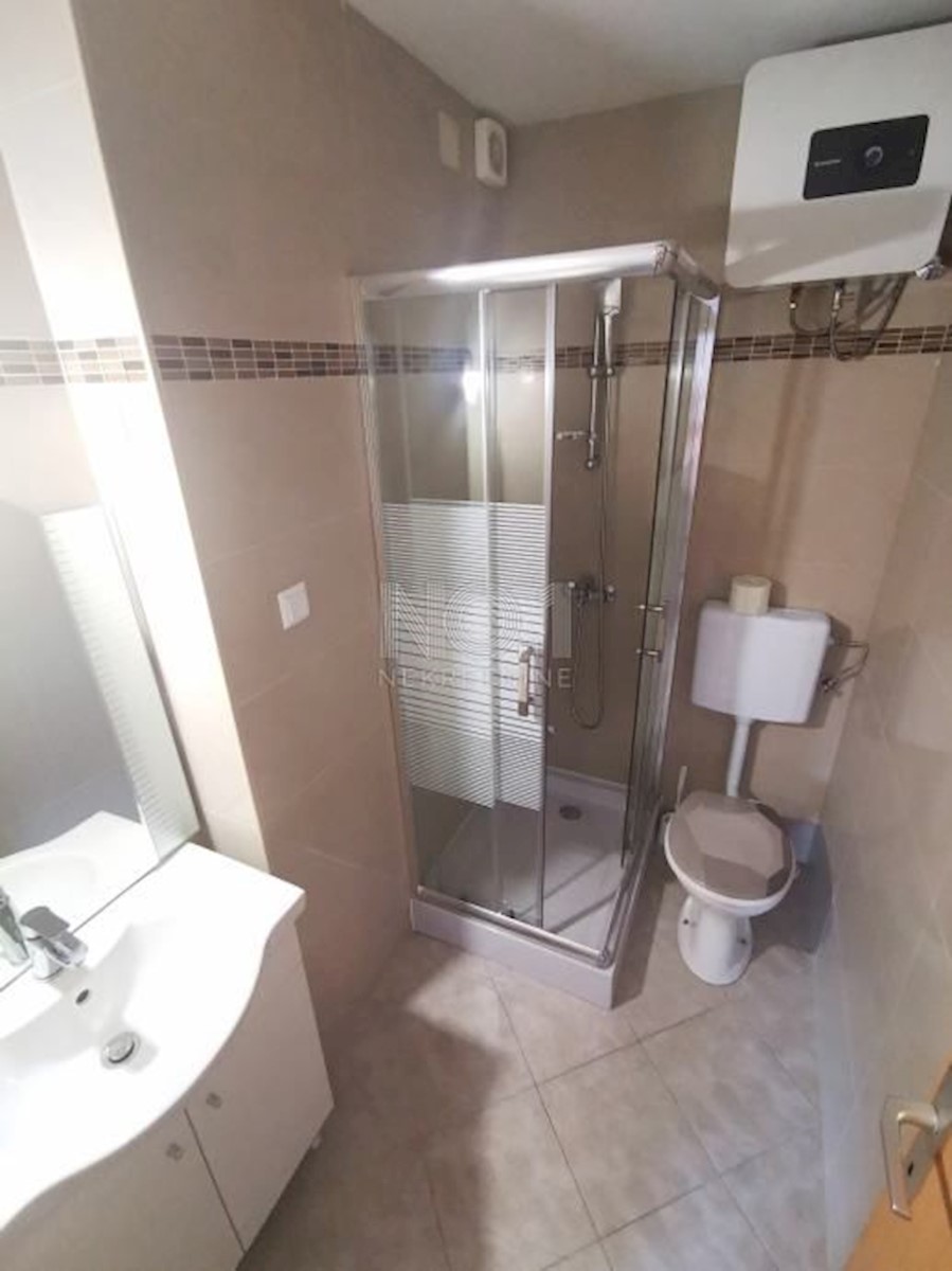 Njivice - Dva apartmaja na odlični lokaciji