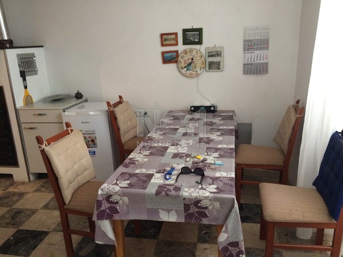 Novi Vinodolski - prodaja hiša, 1. red do morja!