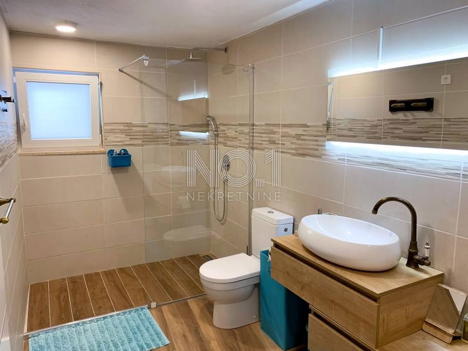 Baška - Hiša z dvema apartmajema
