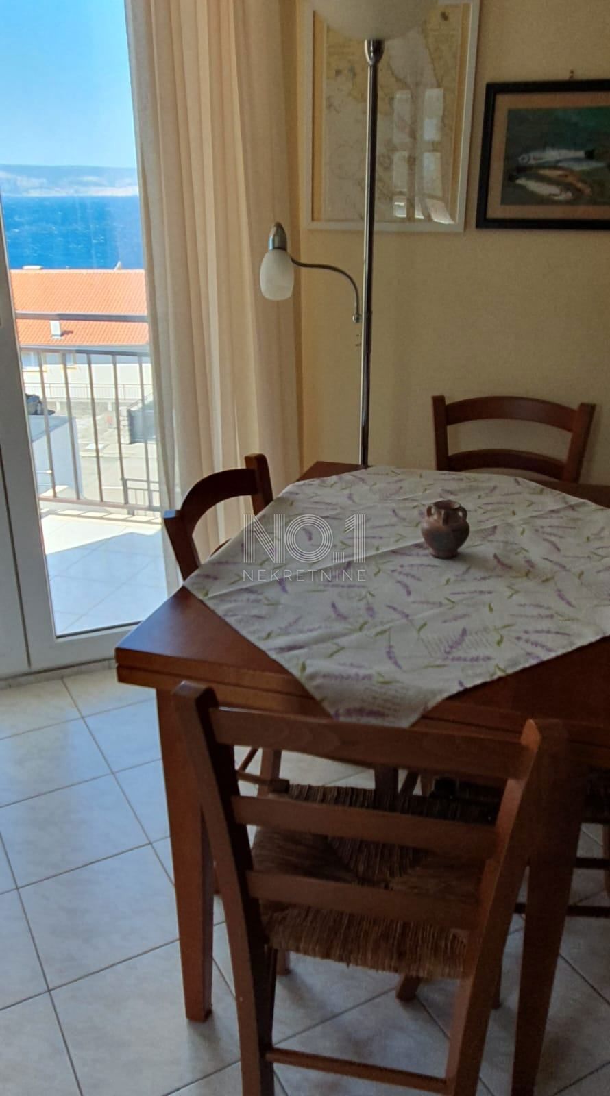Klenovica - prodaja stanovanja s pogledom na morje