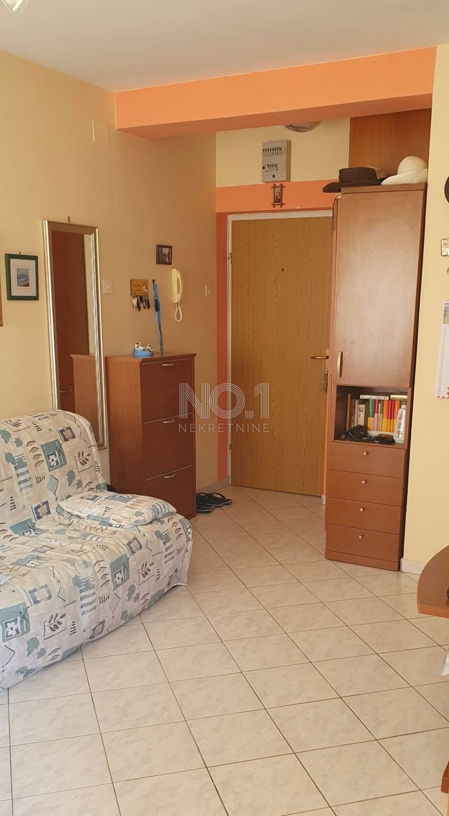 Klenovica - prodaja stanovanja s pogledom na morje
