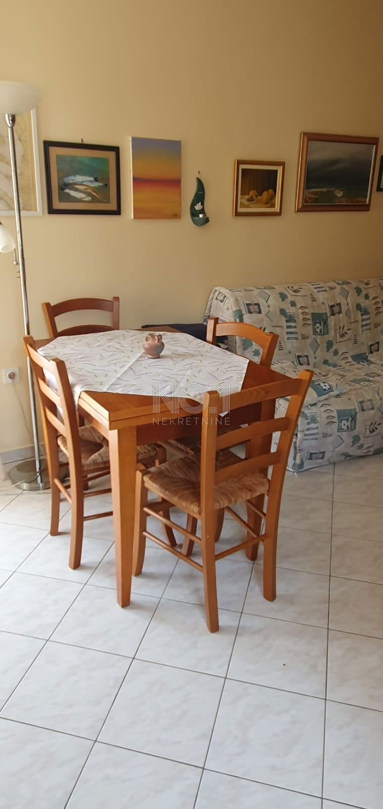 Klenovica - prodaja stanovanja s pogledom na morje