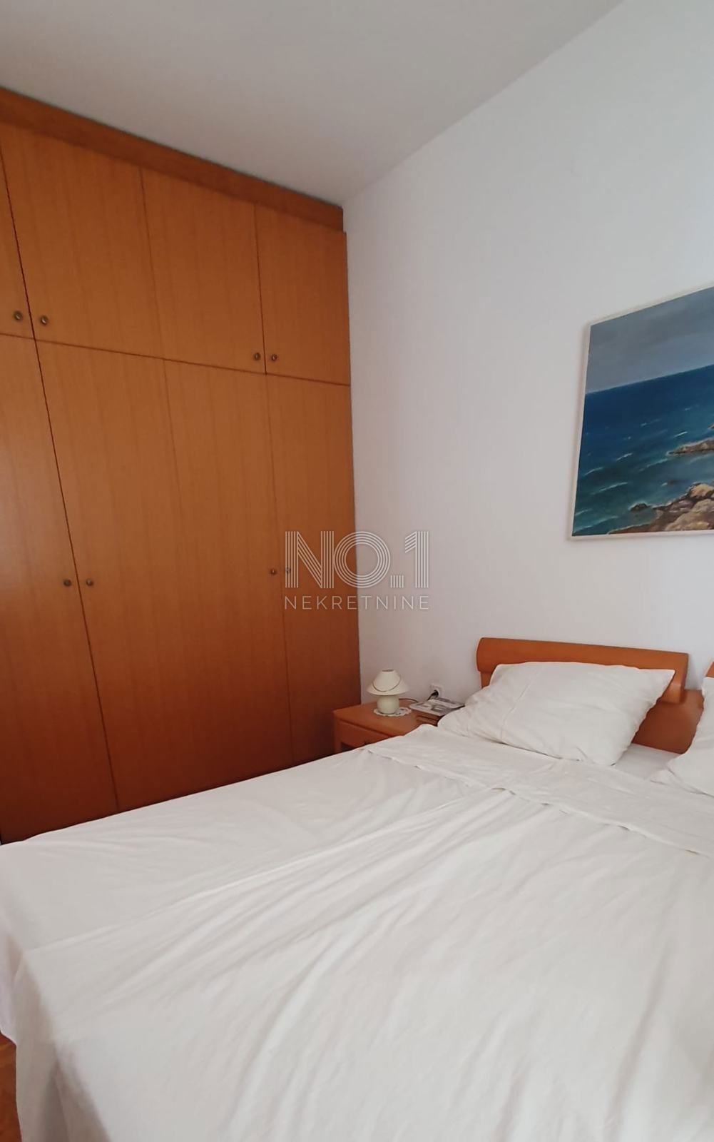 Klenovica - prodaja stanovanja s pogledom na morje