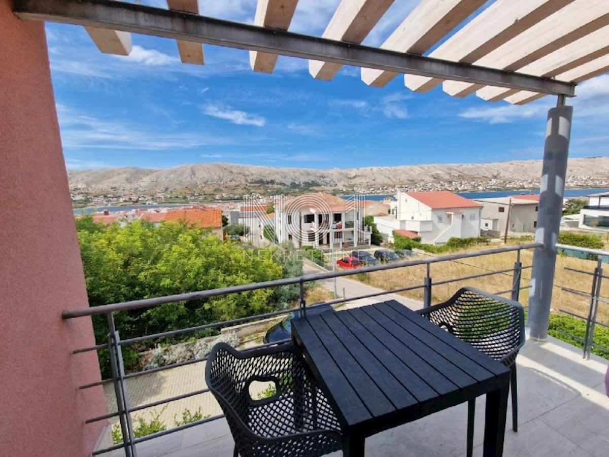 Pag - lepa 2 apartmaja s pogledom na morje