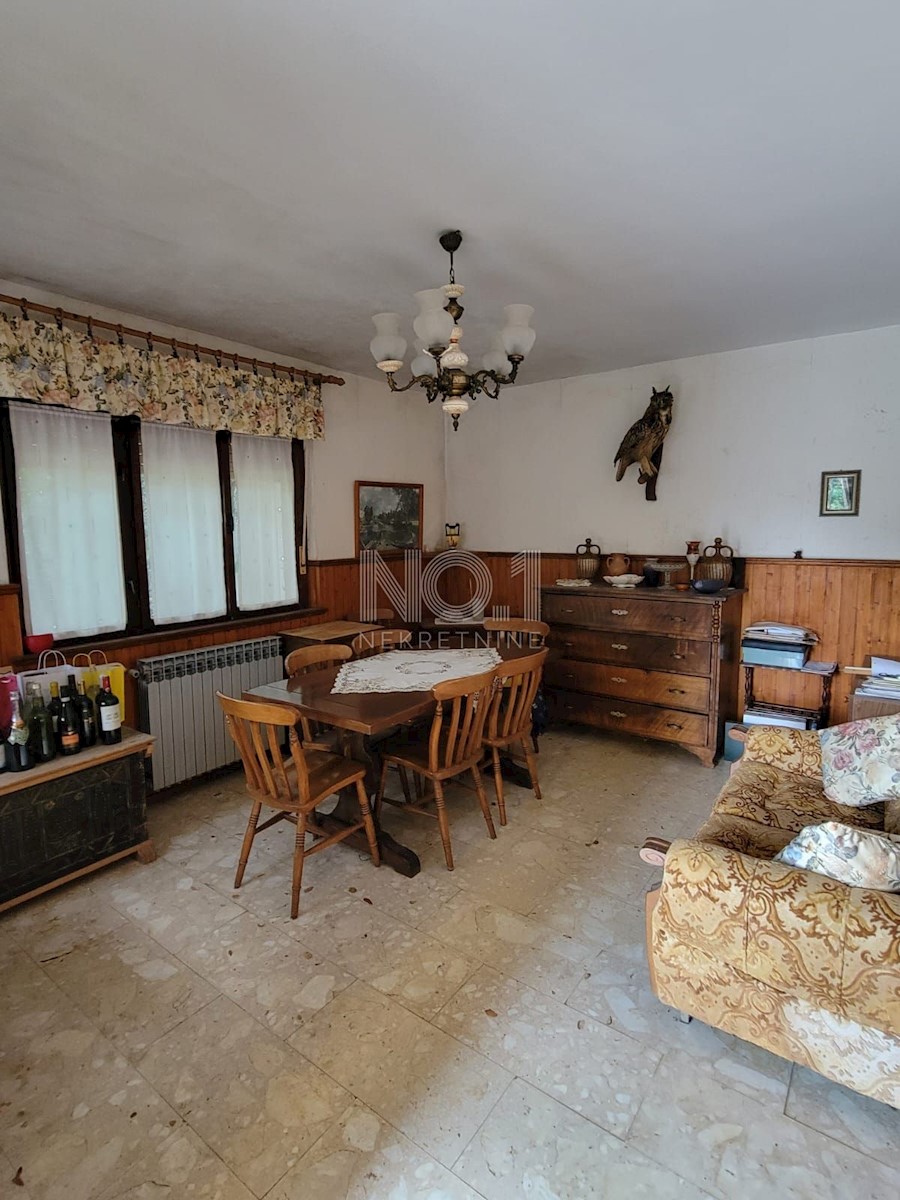 Nerezine - prodamo hišo z 2 apartmajema