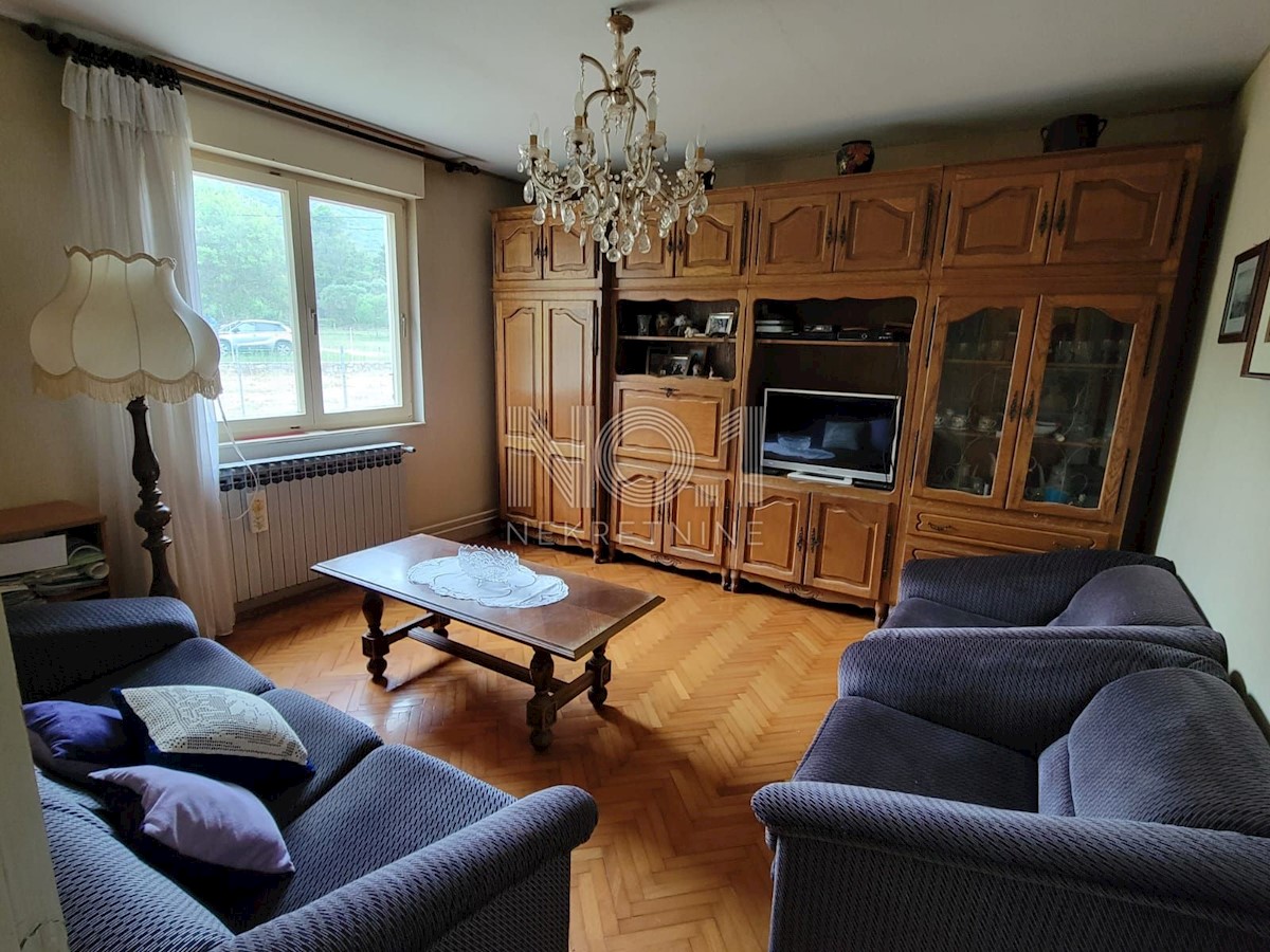 Nerezine - prodamo hišo z 2 apartmajema