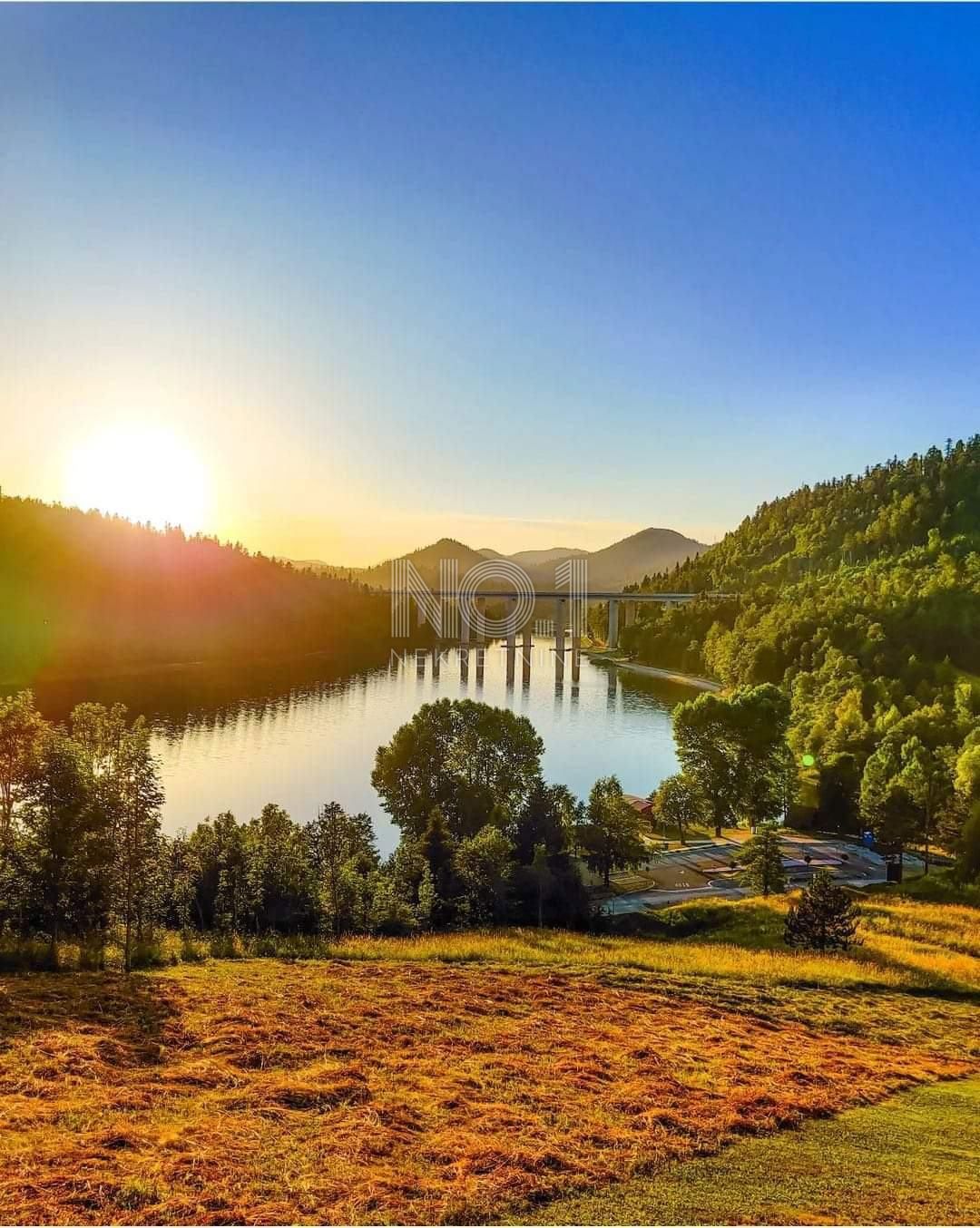 Fužine - prodaja gradbenega zemljišča s pogledom na jezero