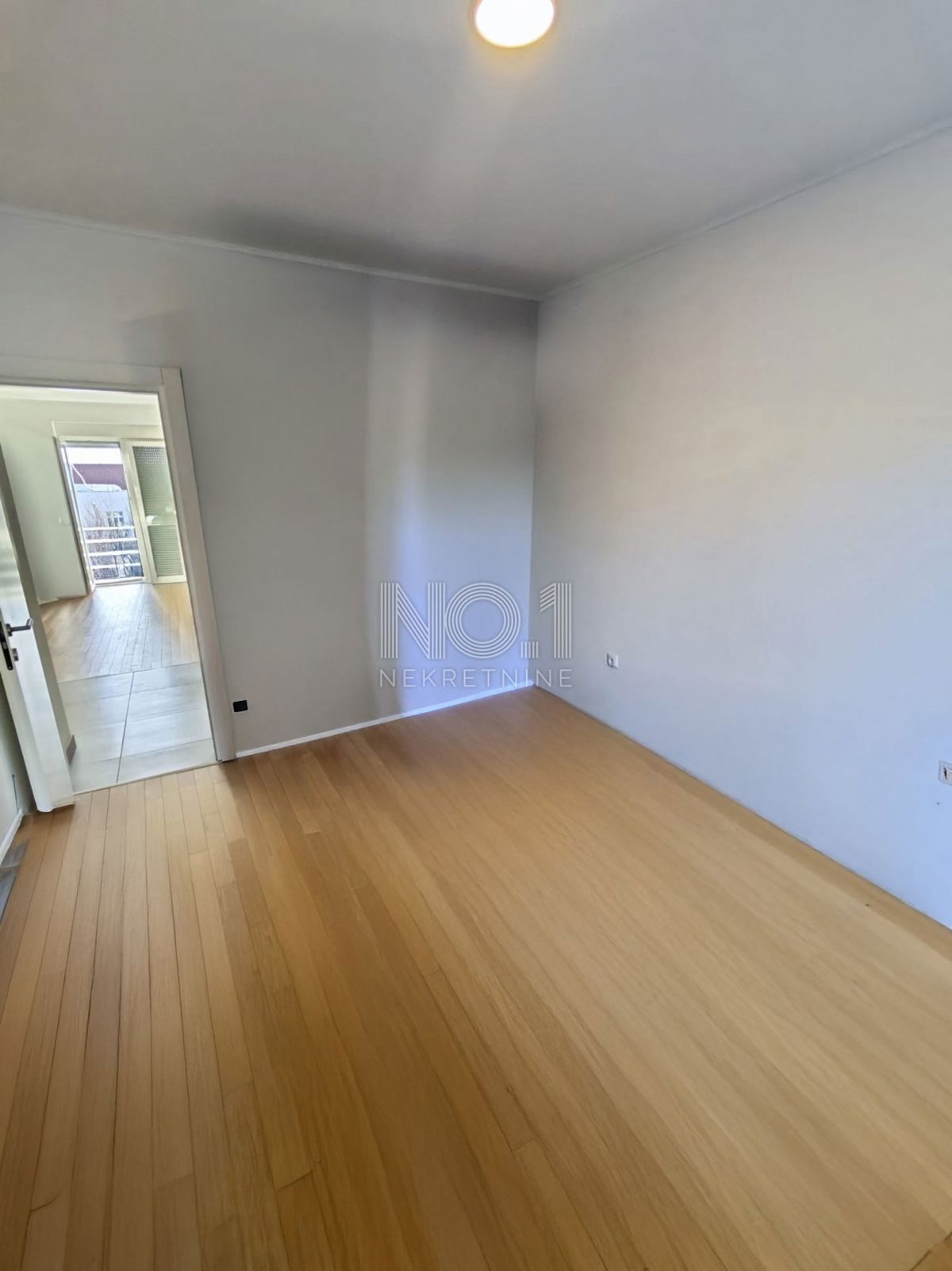 Crikvenica - prodaja apartma, 2. red od morja