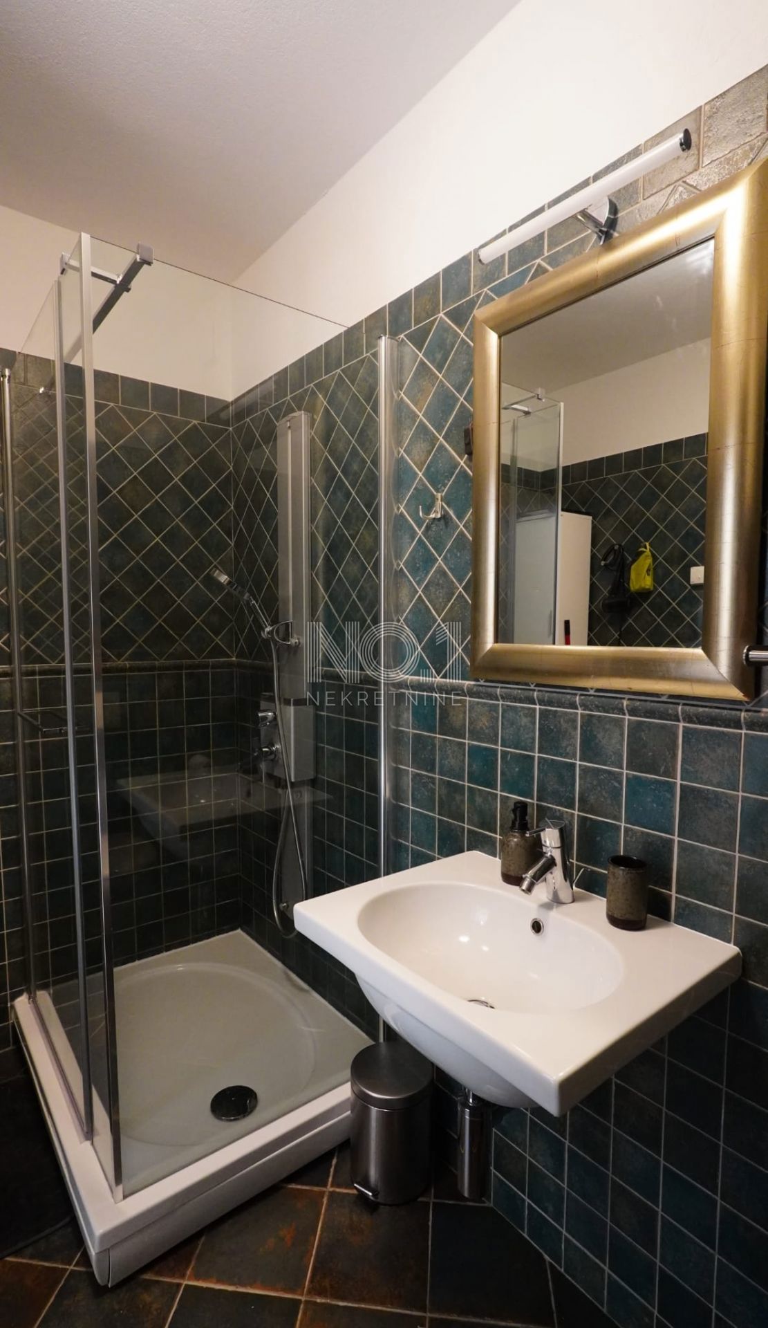 Rovinjsko selo - prodamo apartma na mirni lokaciji