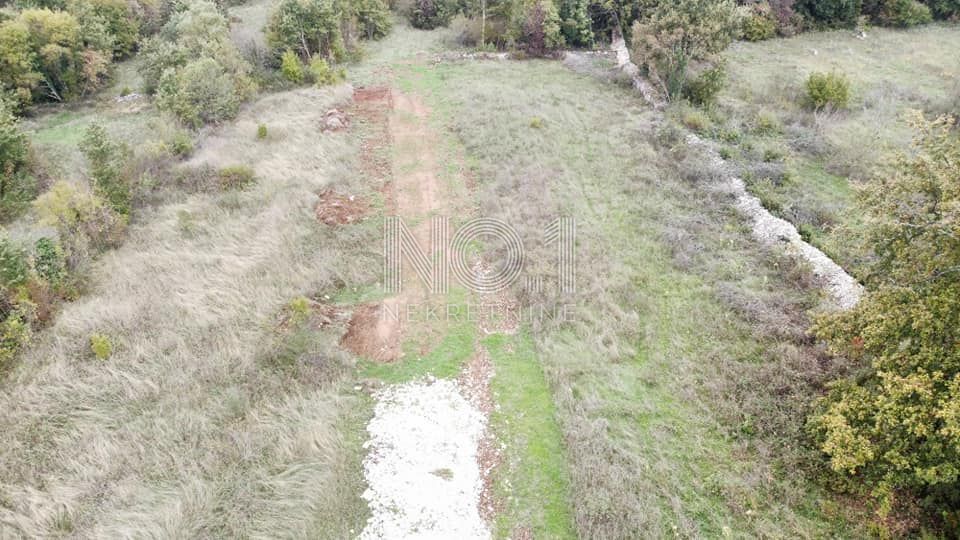 Svetvinčenat - prodaja gradbenih parcel