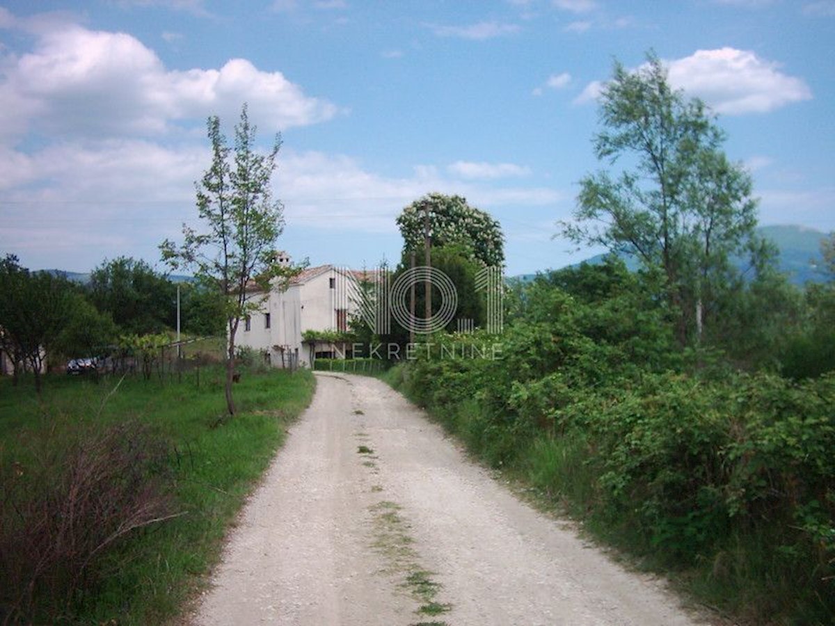 Zemljišče Lupoglav, 83.000m2