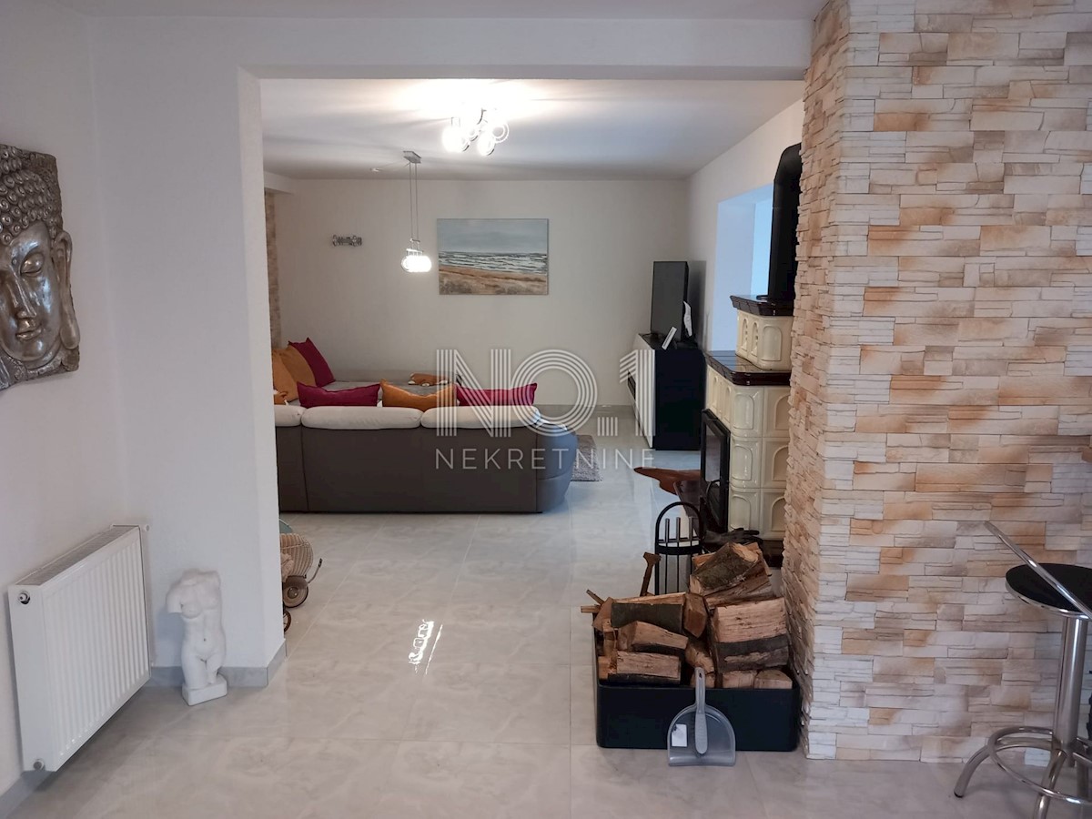 Okolica Poreča - prodamo hišo s 3 apartmaji