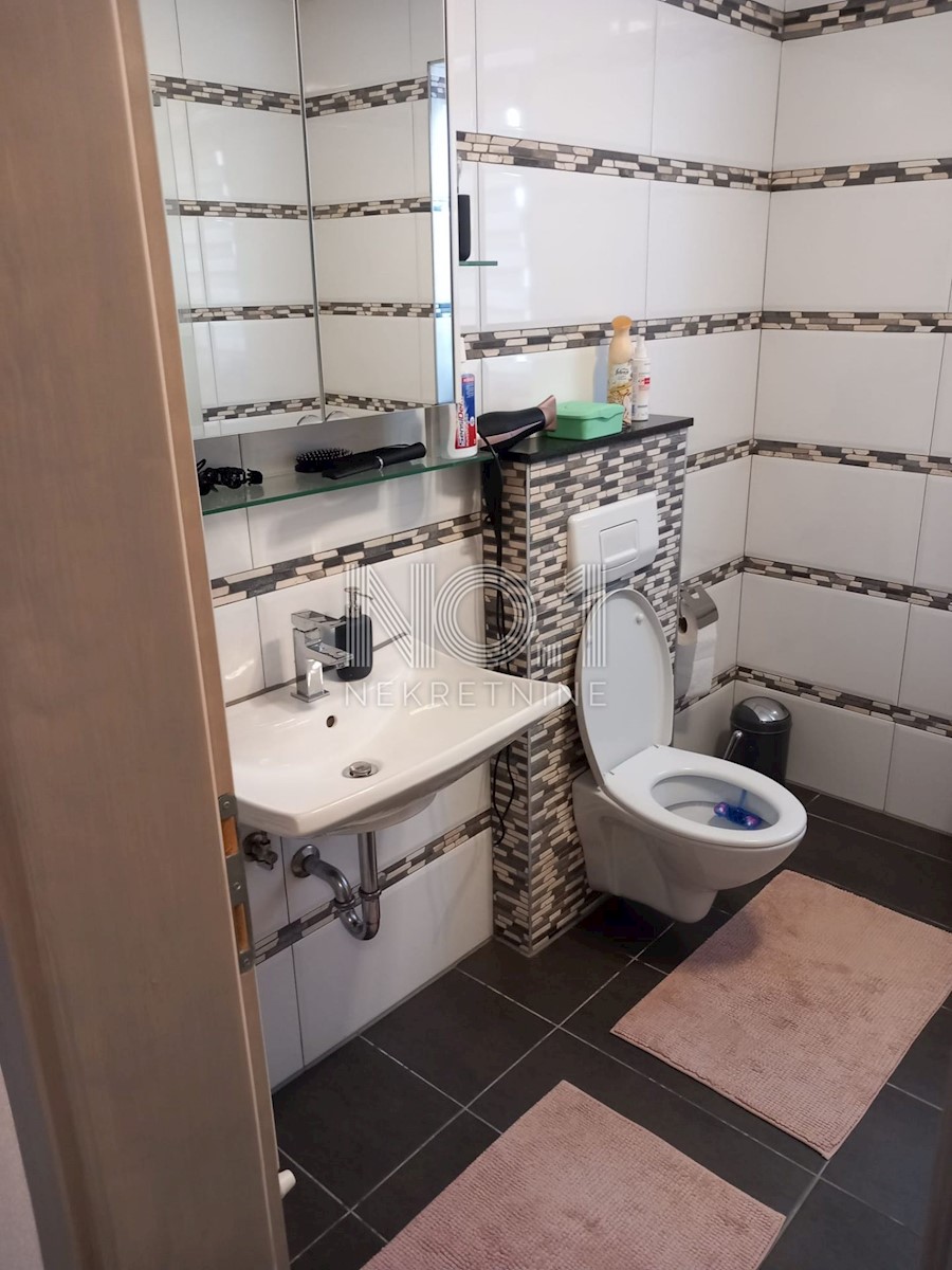 Okolica Poreča - prodamo hišo s 3 apartmaji