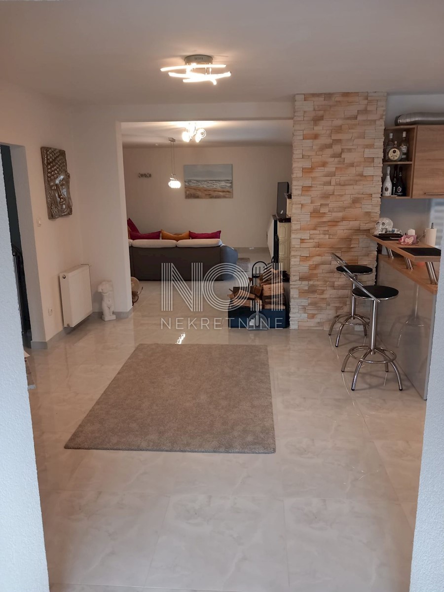 Okolica Poreča - prodamo hišo s 3 apartmaji