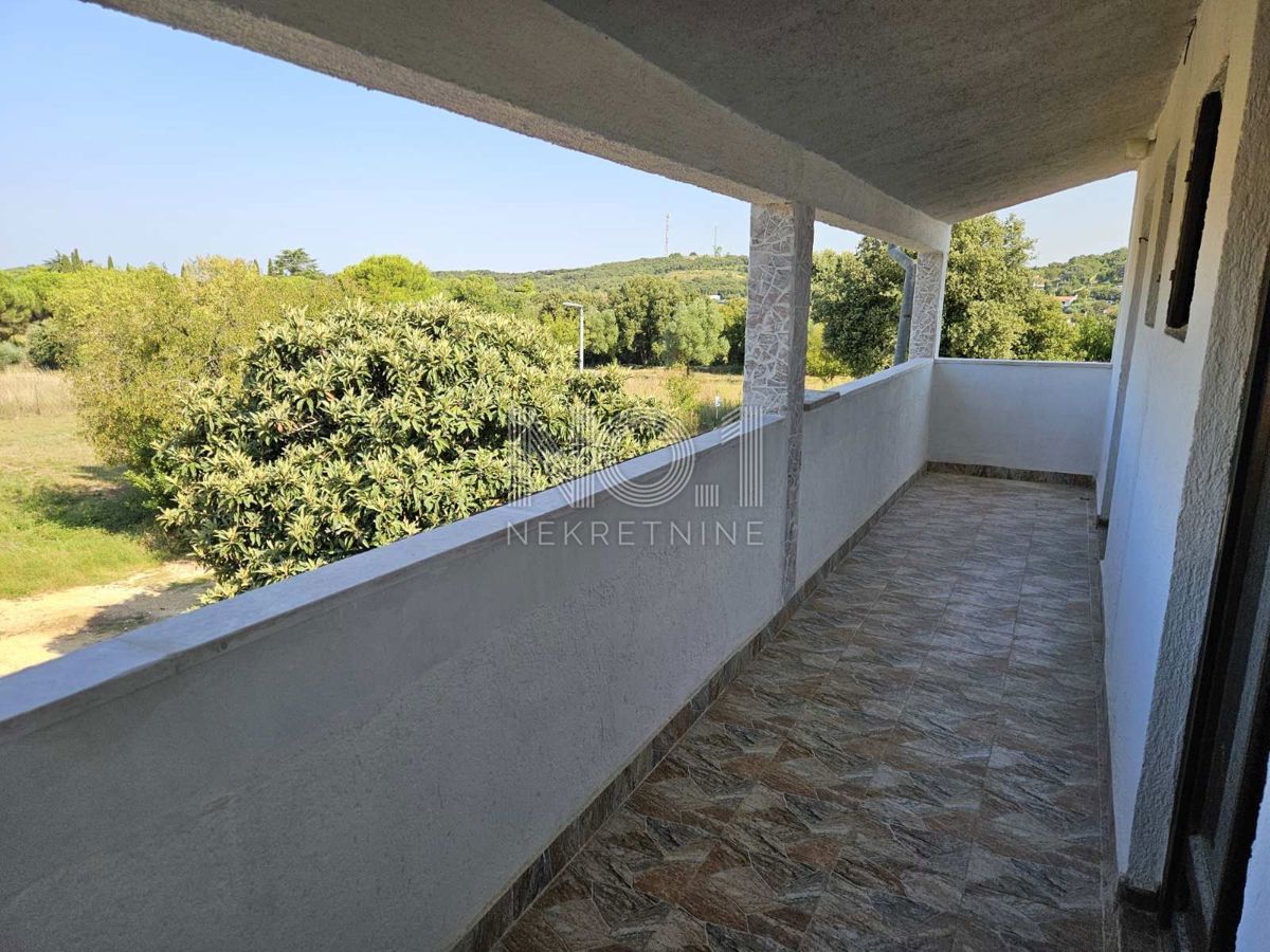 Rovinj - prodaja prostornega petsobnega stanovanja