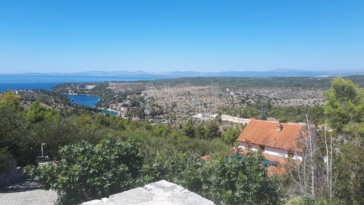 Gornje Bobovišće - prostorna hiša z očarljivim pogledom na morje