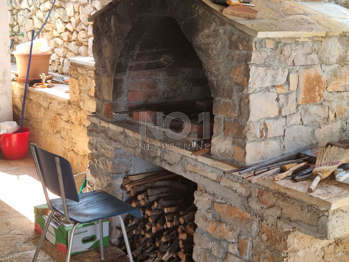Gornje Bobovišće - prostorna hiša z očarljivim pogledom na morje