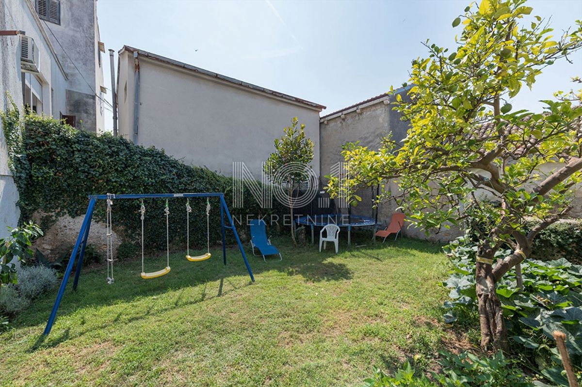 Mali Lošinj - stara vila s 6 apartmaji