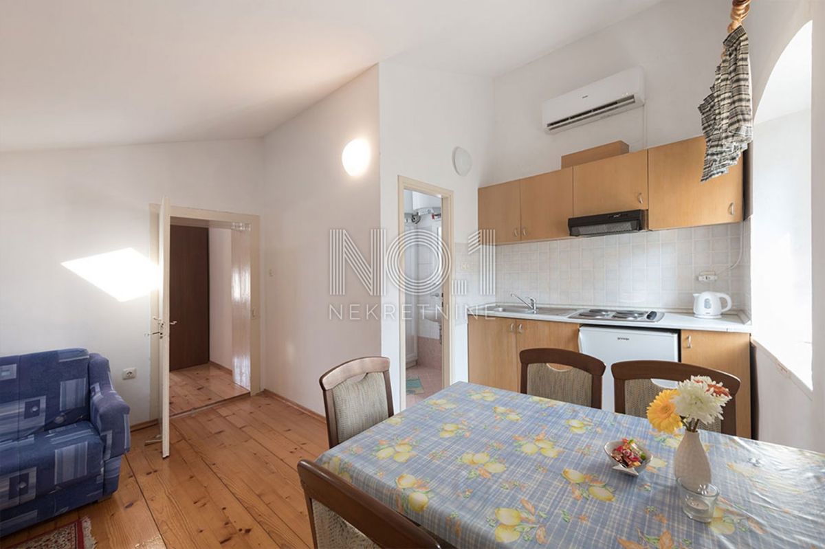 Mali Lošinj - stara vila s 6 apartmaji