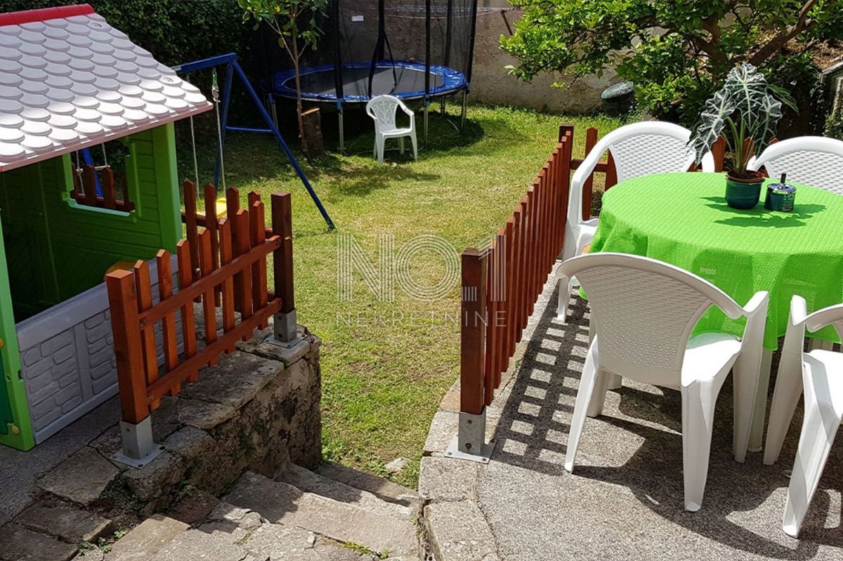Mali Lošinj - stara vila s 6 apartmaji