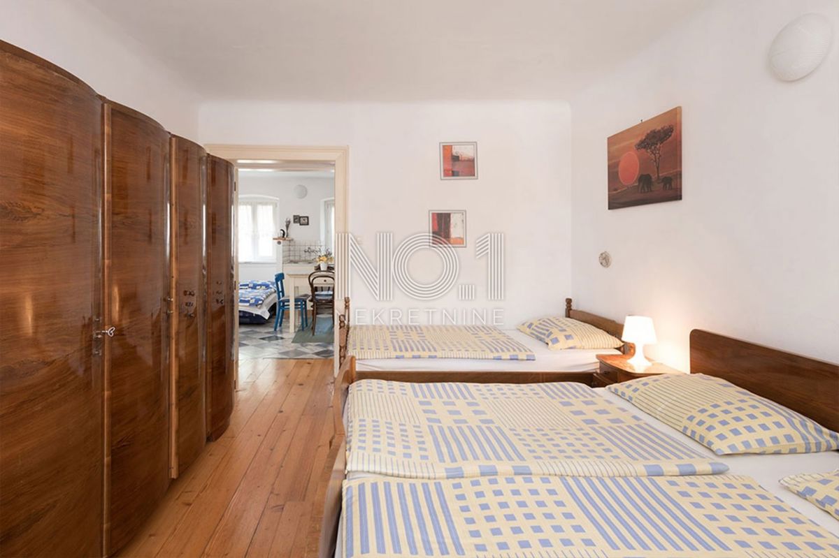 Mali Lošinj - stara vila s 6 apartmaji