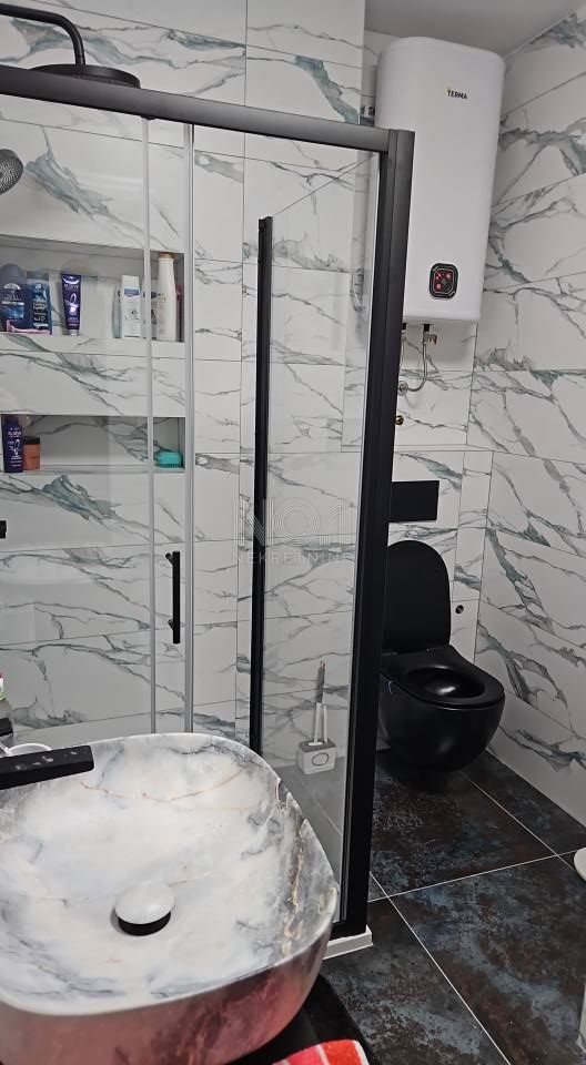 Novalja - prodaja apartmajev na odlični lokaciji
