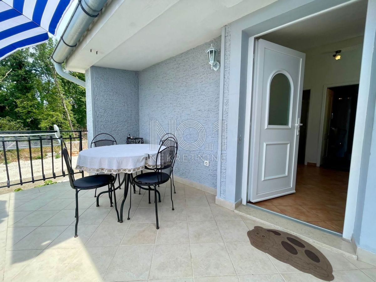 Poreč - hiša s 5 apartmaji za turistični najem