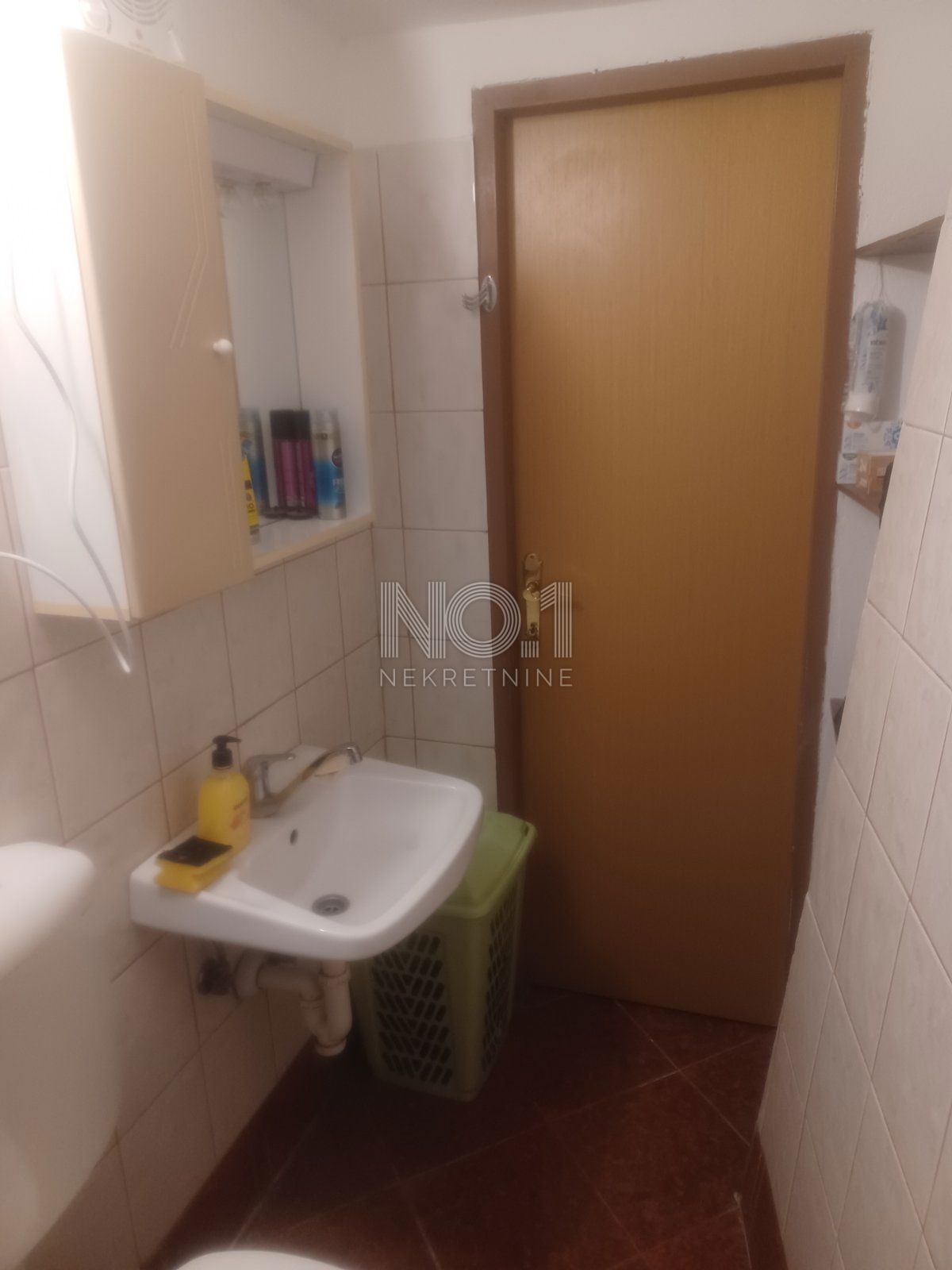 Draga - apartma s teraso in vrtom