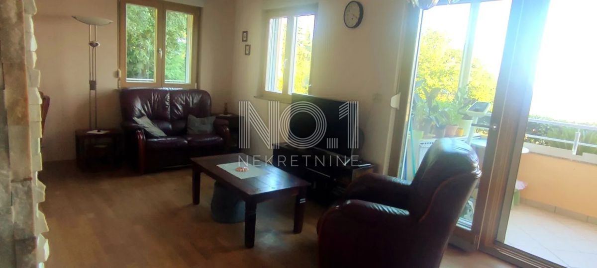 Ičići - prodaja apartma s pogledom na morje