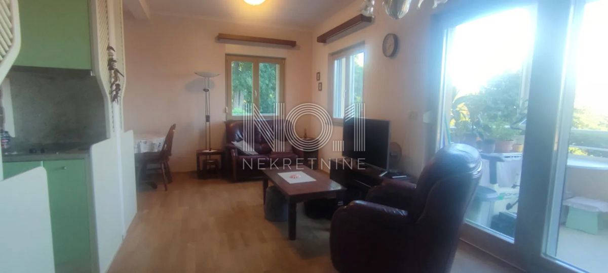Ičići - prodaja apartma s pogledom na morje