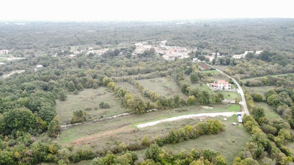 Svetvinčenat - prodaja gradbenih parcel