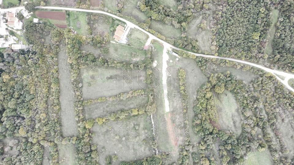 Svetvinčenat - prodaja gradbenih parcel