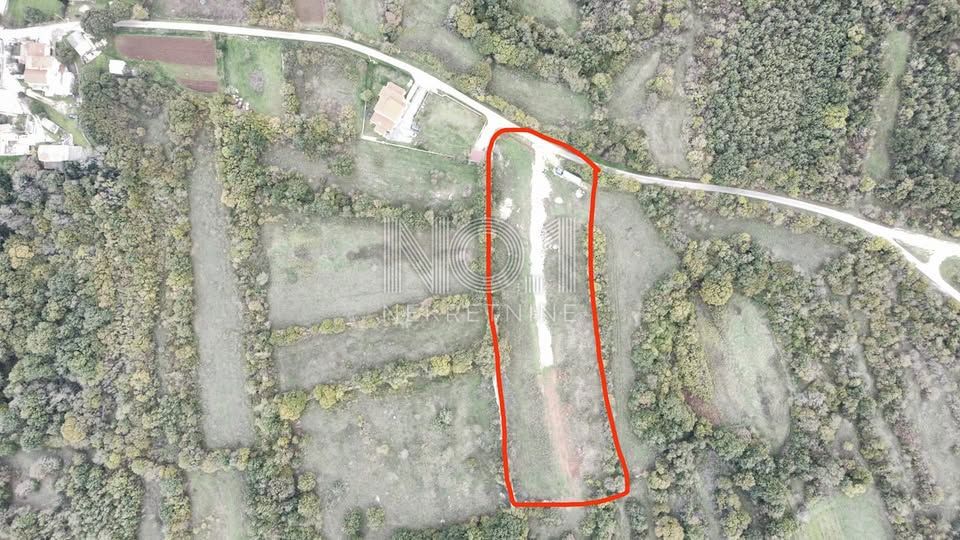 Svetvinčenat - prodaja gradbenih parcel