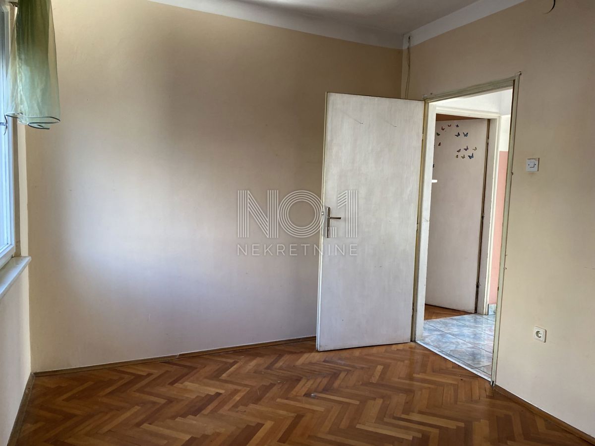 Trsat - prodaja etaže z vrtom, PRILOŽNOST