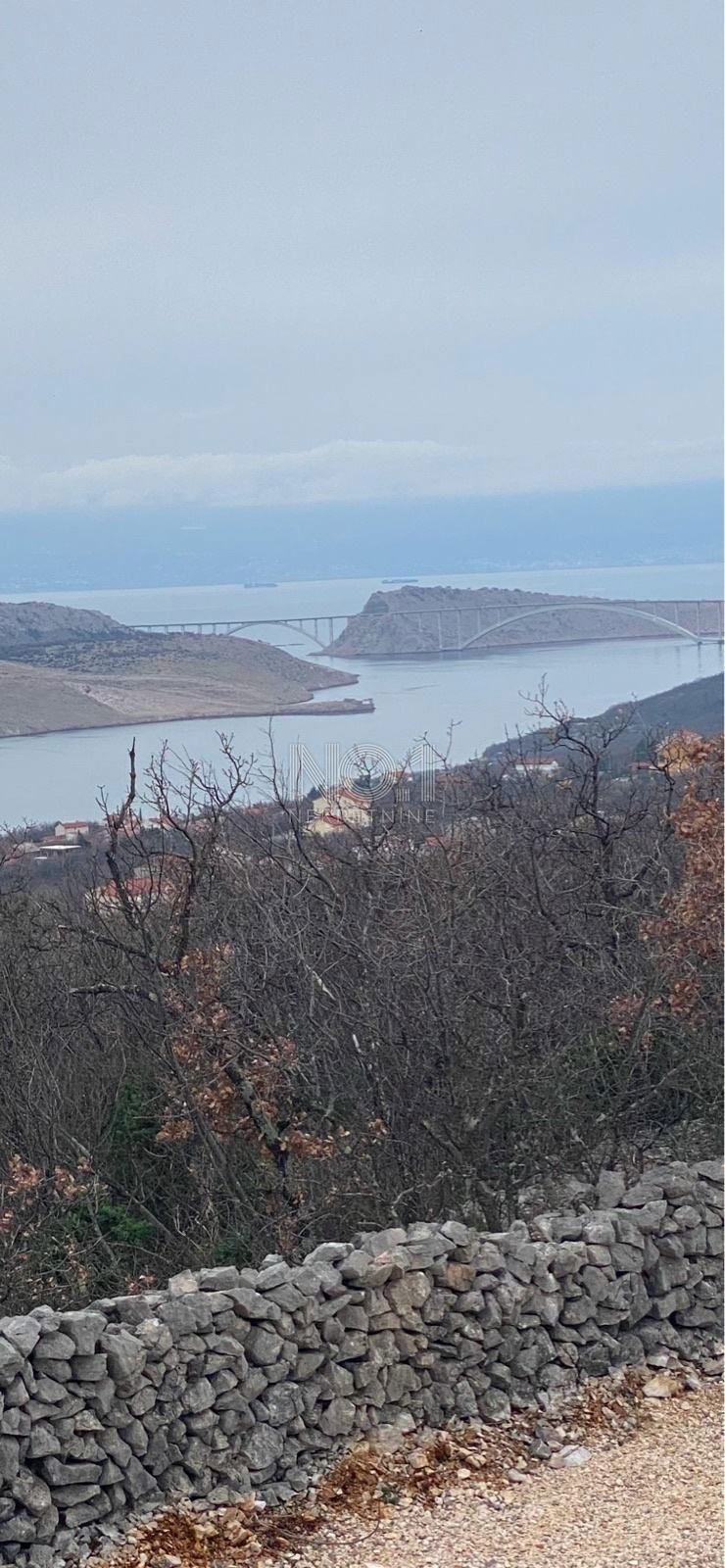 Jadranovo - prodaja zemljišča s projektom za luksuzno vilo