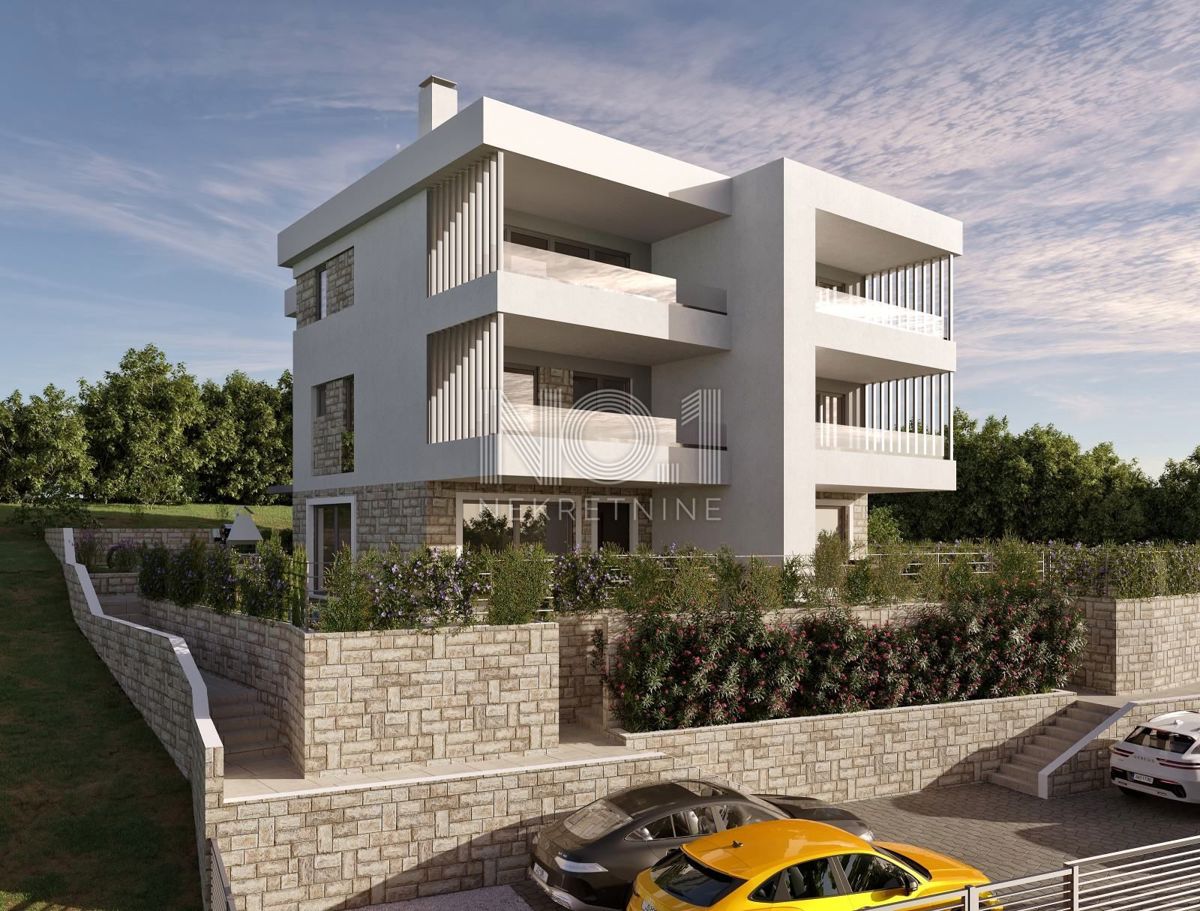 Jadranovo - prodaja zemljišča s projektom za luksuzno vilo