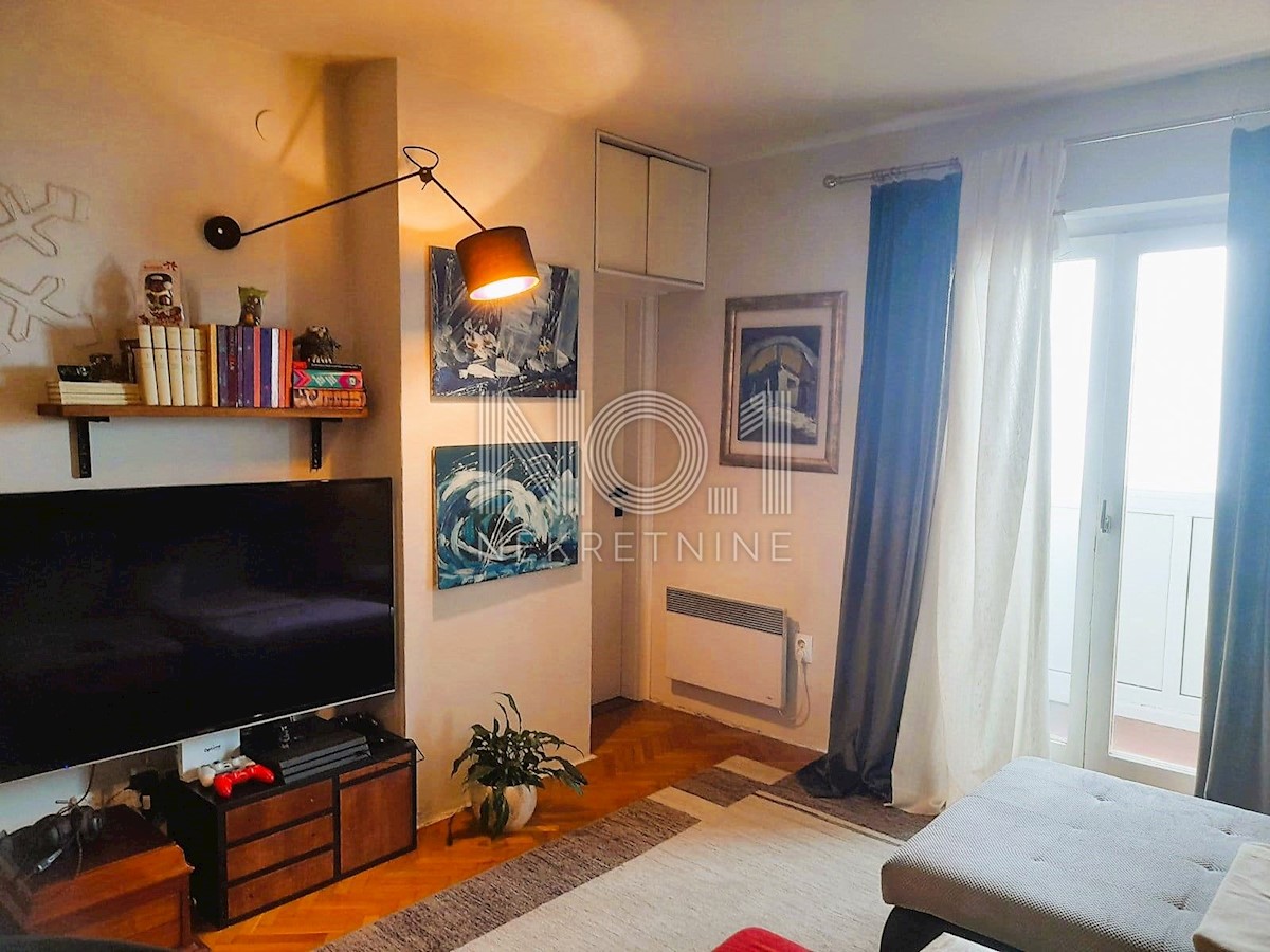 Opatija - prodaja na novo adaptiranega apartmaja s pogledom na morje