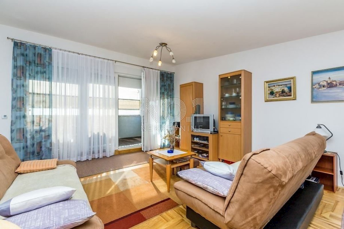 Krk - prodaja apartma v lepi vili
